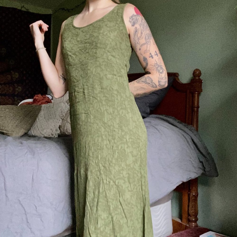 VINTAGE SLEEVELESS FARMHOUSE DRESS